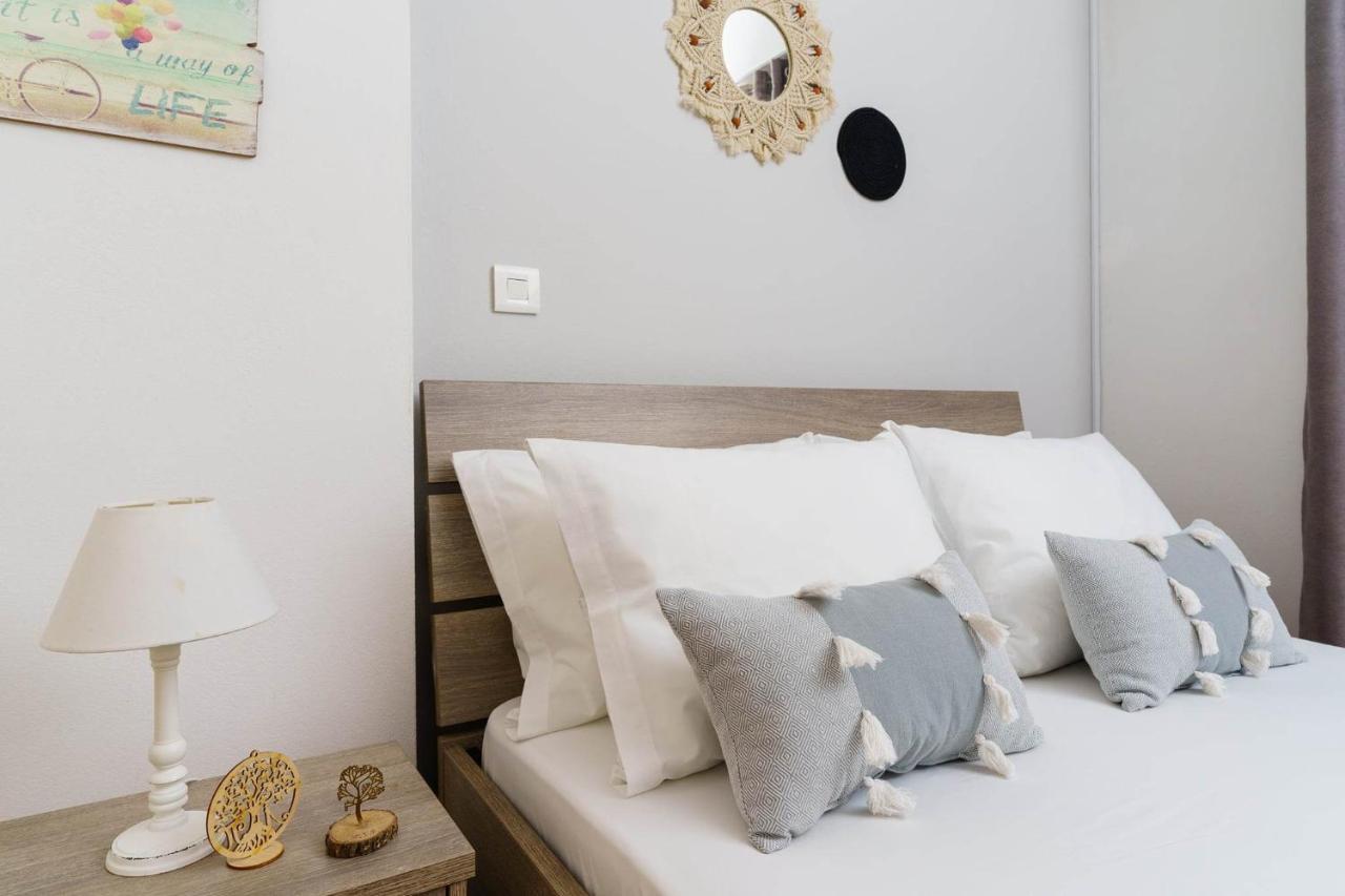 Chris'S Best Apartment In Atenas Exterior foto